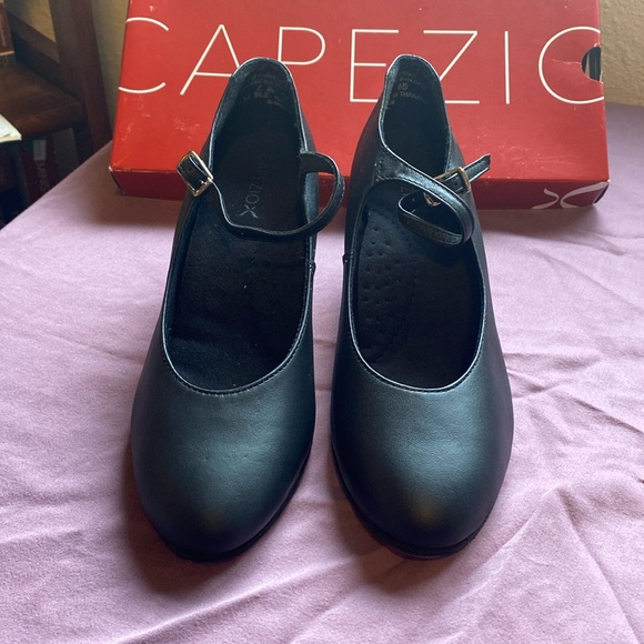 NIB black Capezio character shoes - Picture 1 of 4